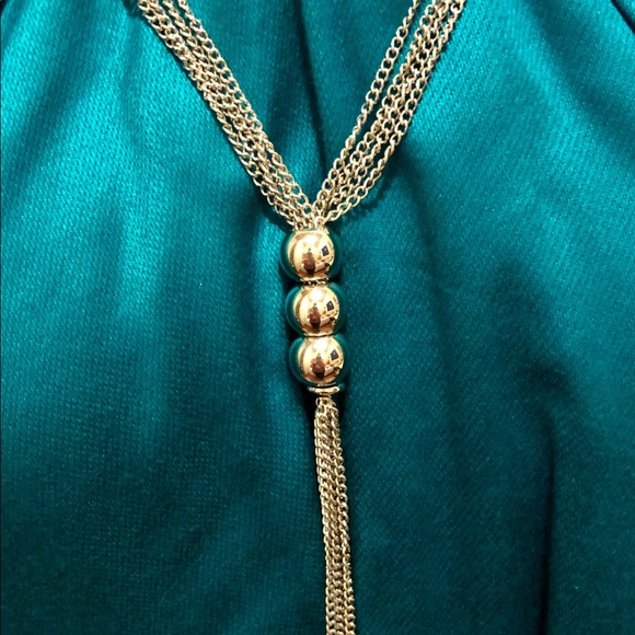 Joe fresh Tee with silver necklace XS - Picture 6 of 8